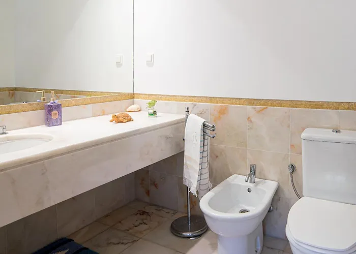 Atlantic Blue فيلة *