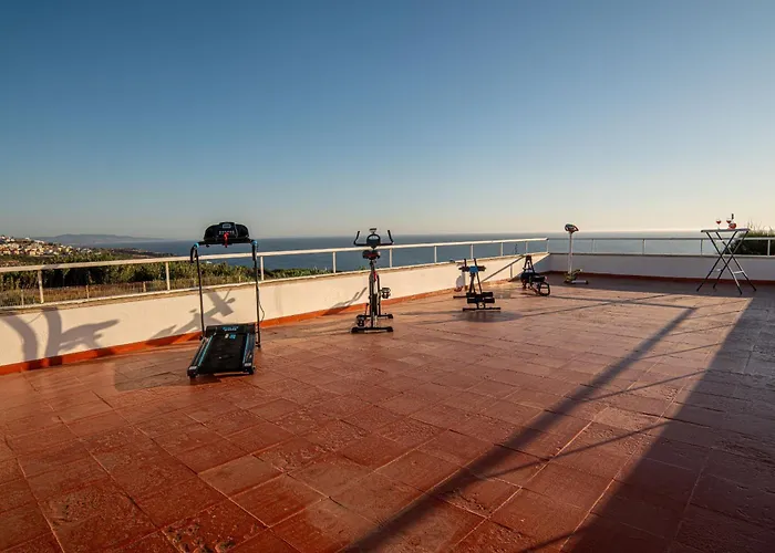 Atlantic Blue فيلة إيريسييرا